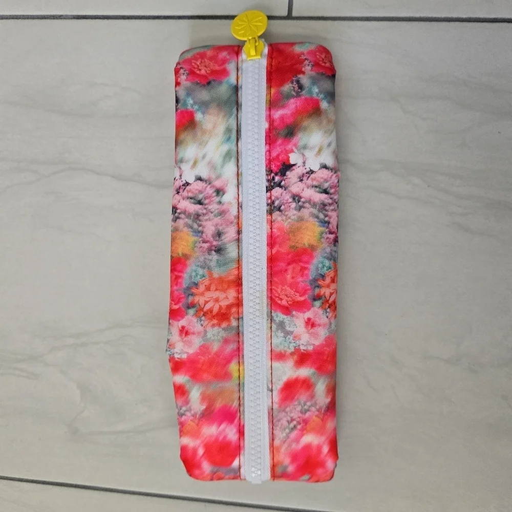Athleta Supergoop! Floral Cosmetic Bag - Picture 9 of 11